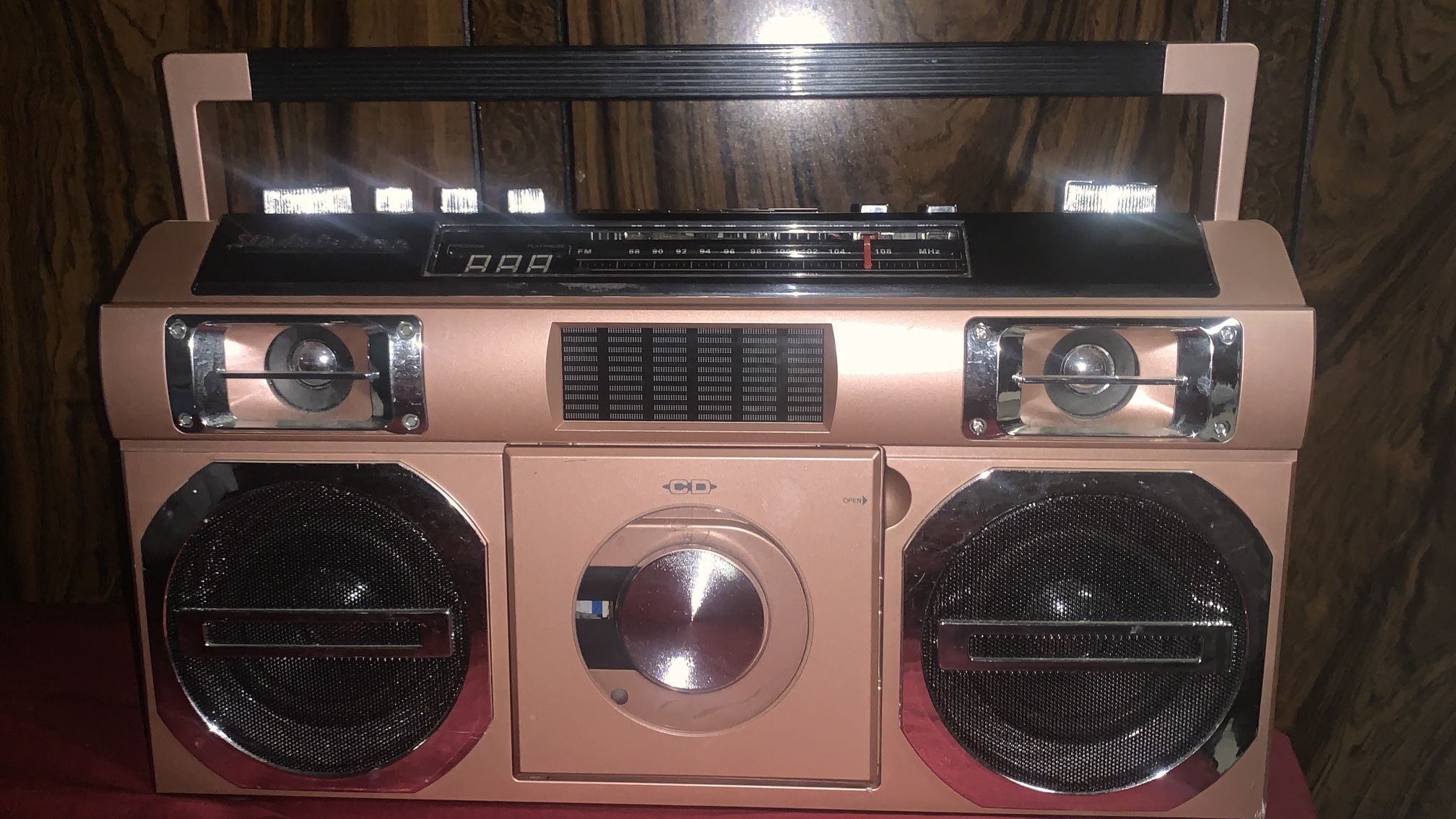 Bluetooth/Radio/CD Boombox Speaker