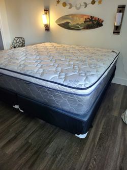 NEW KING PILLOWTOP SET MATTRESS AND BOX SPRING-3PCS