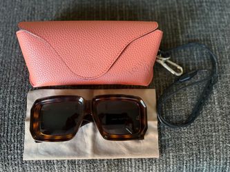 LOEWE SIGNATURE LW40064U Oversized Square Tortoise Sunglasses