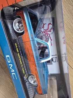 M2 GMC 76 Sierra Grande 15 Custom 1/24 Big Scale  Trade
