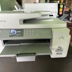 Near New Brother MFC-J5855DW Printer
