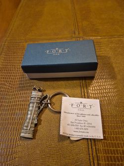 Unique metal three d golf bag keychain