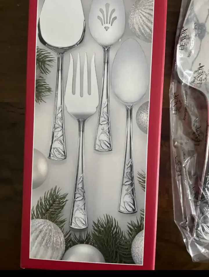 Lenox Holiday Serving Set 4 Pcs 12 inches long Stainless Flatware New In Box .,.. CHECK OUT MY PAGE FOR MORE ITEMS