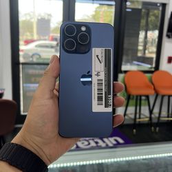 Iphone 15 pro Max 256 (unlocked)