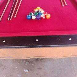 7 Ft  Billiard Table 
