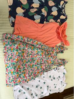 Baby Girl Dresses Bundle 4 pieces - Carter's, Cat & Jack size 6/8