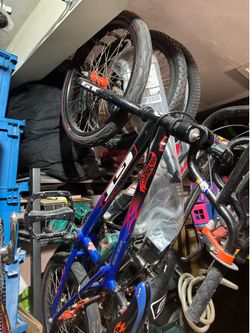 2001 gt bmx hot wheels