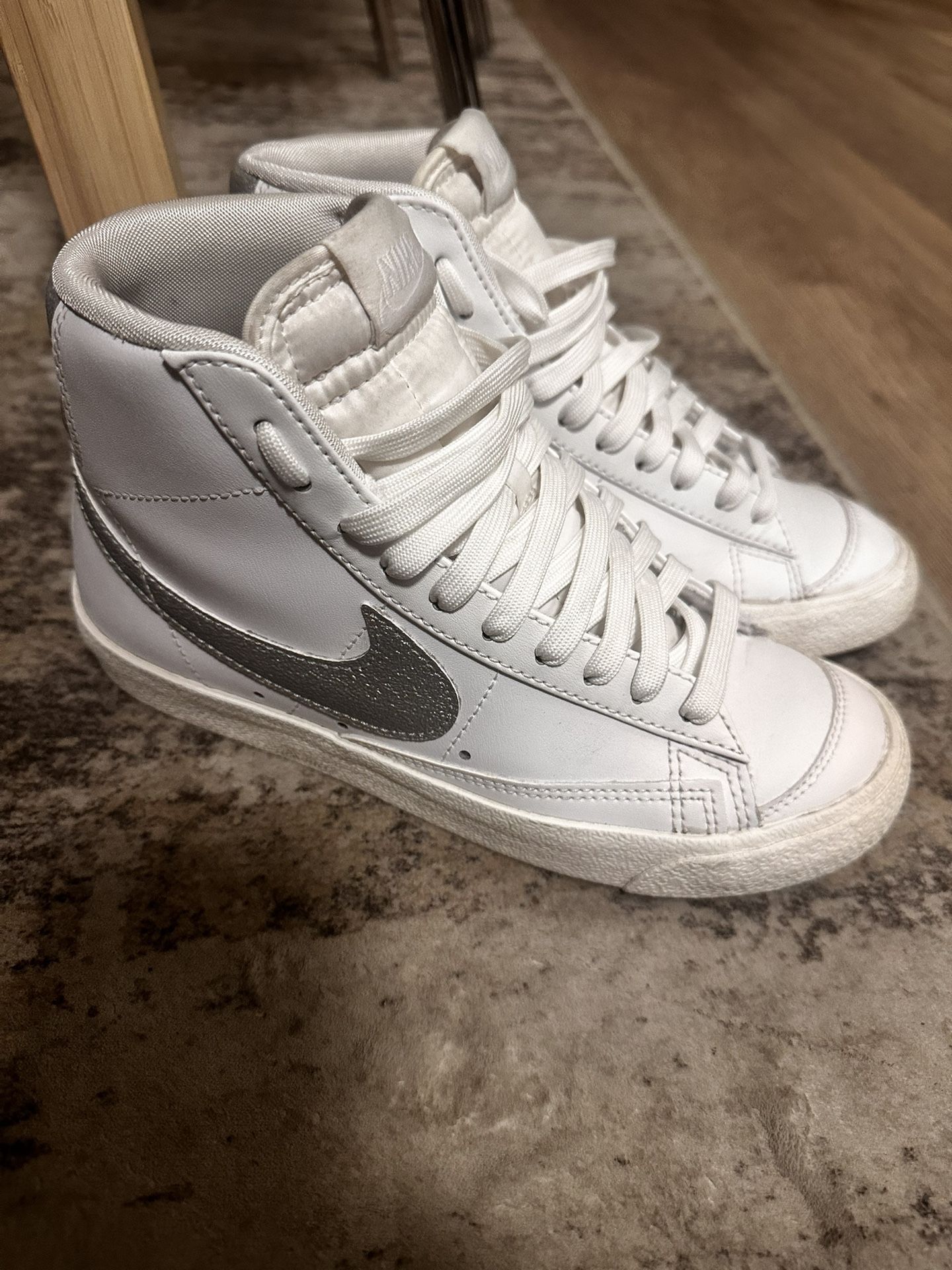 Nike Sport Shoes 6,5