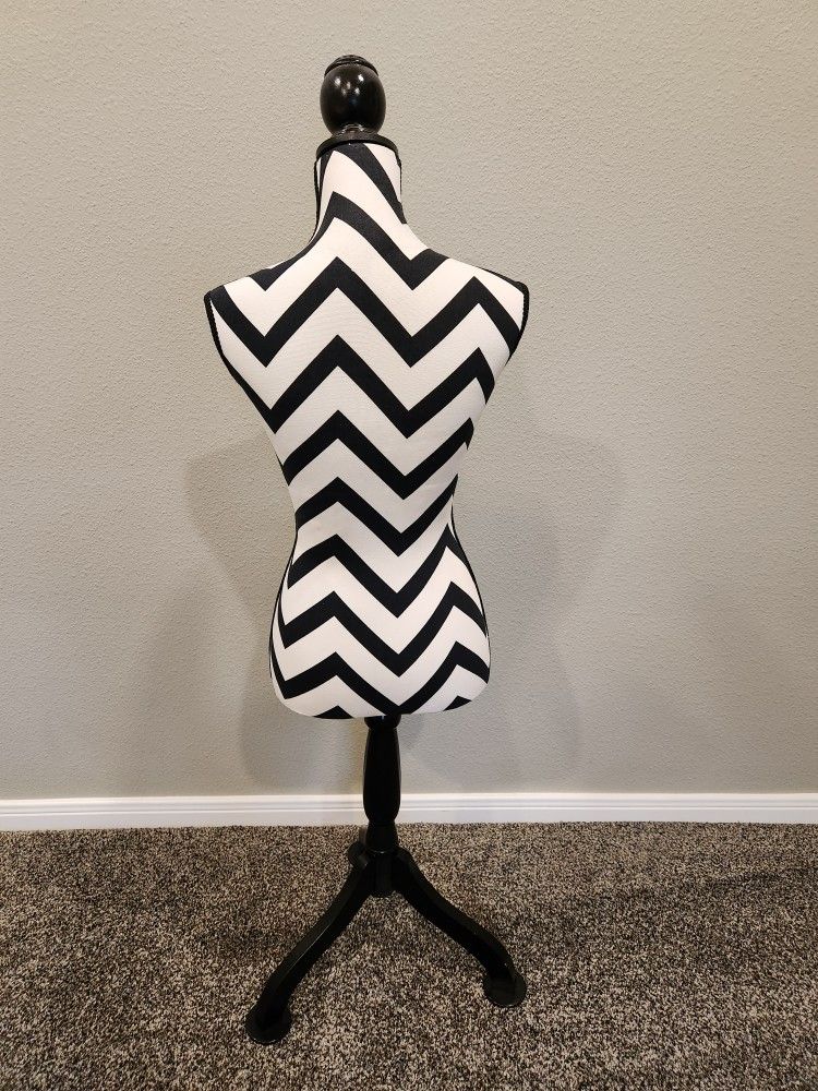Female Dress Form Mannequin for Sale in San Antonio, TX OfferUp