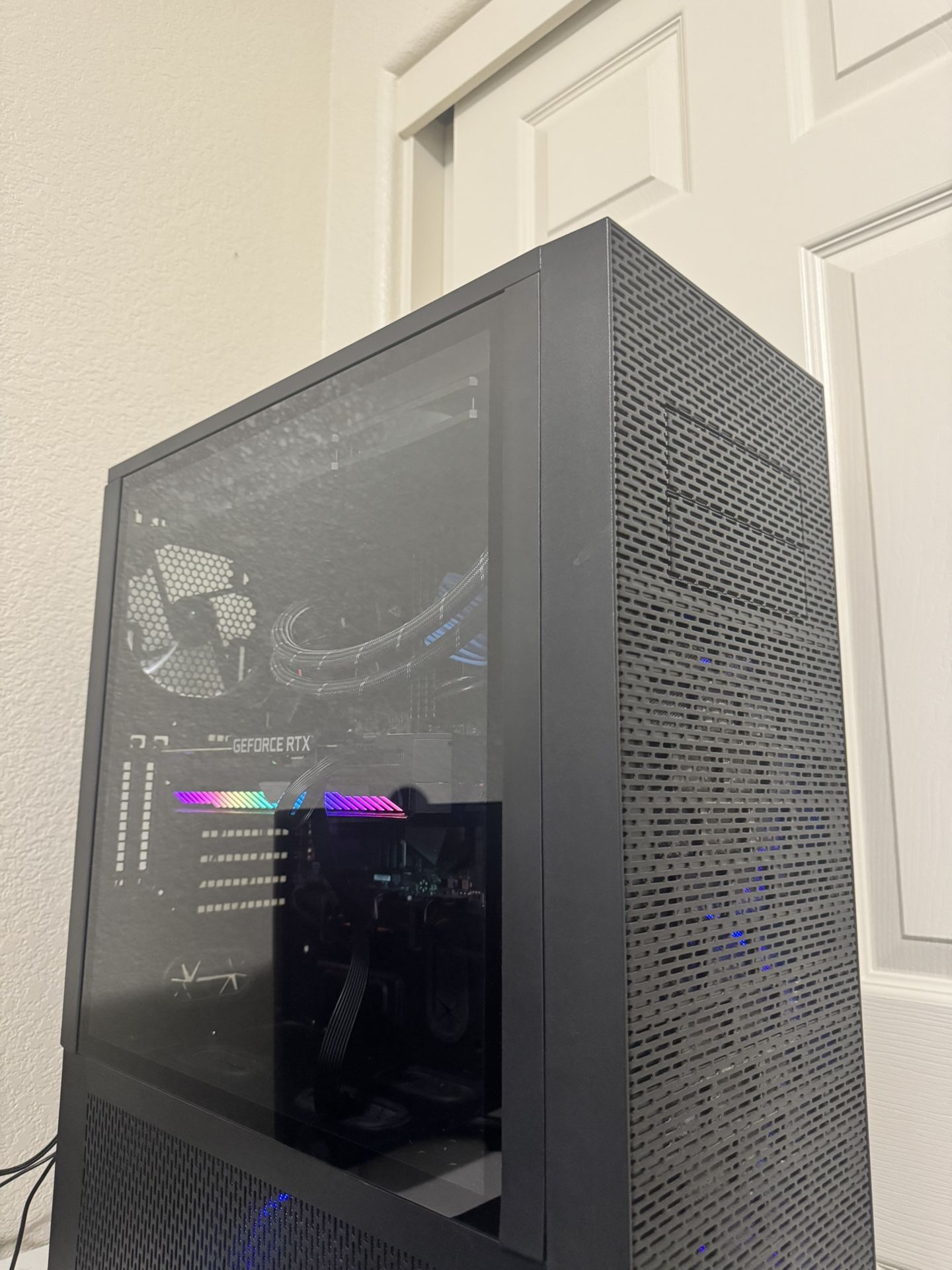 RTX 3070 + I7 10th gen Gaming Pc (air intake)