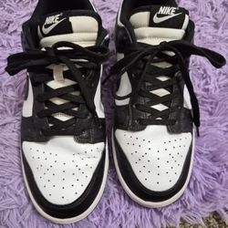 Nike Panda Dunks