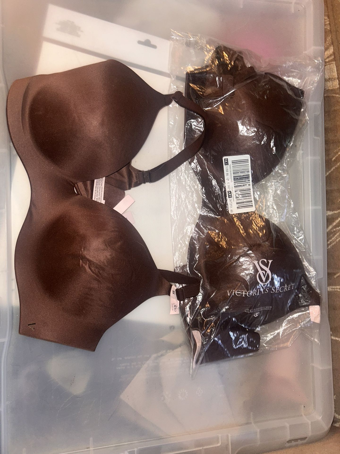 Victoria Secret Bra(s) 36D
