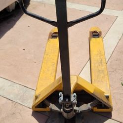 Pallet Jack  Read Description