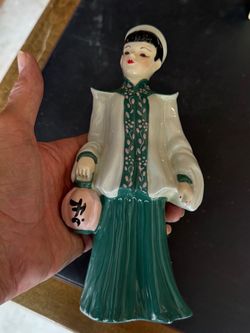 VINTAGE FLORENCE CERAMICS CHINAMAN SPILL VASE