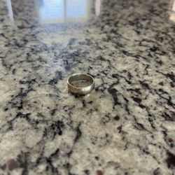 White Gold Men’s Ring