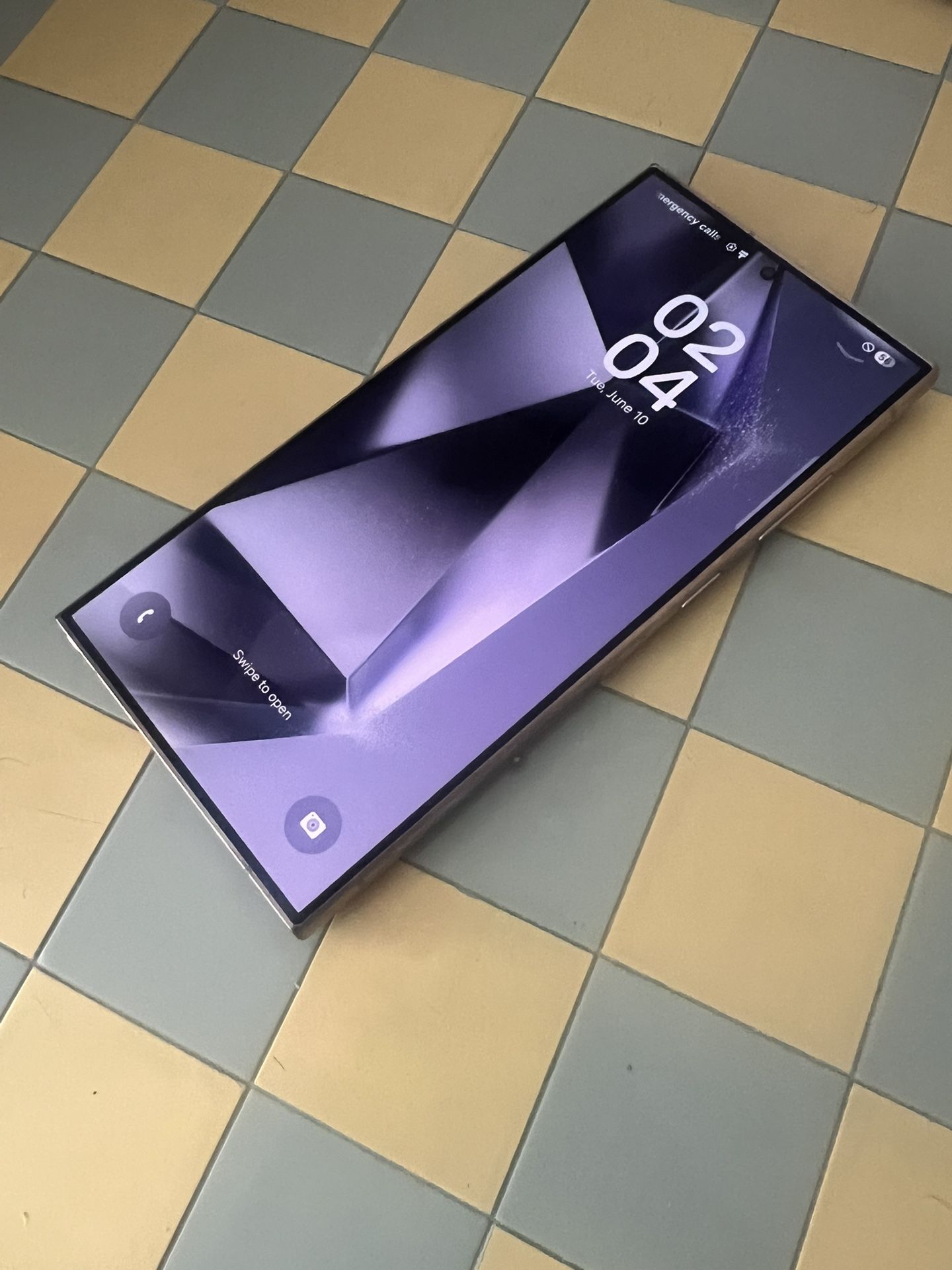 Unlocked Samsung s24 Ultra 256gigs