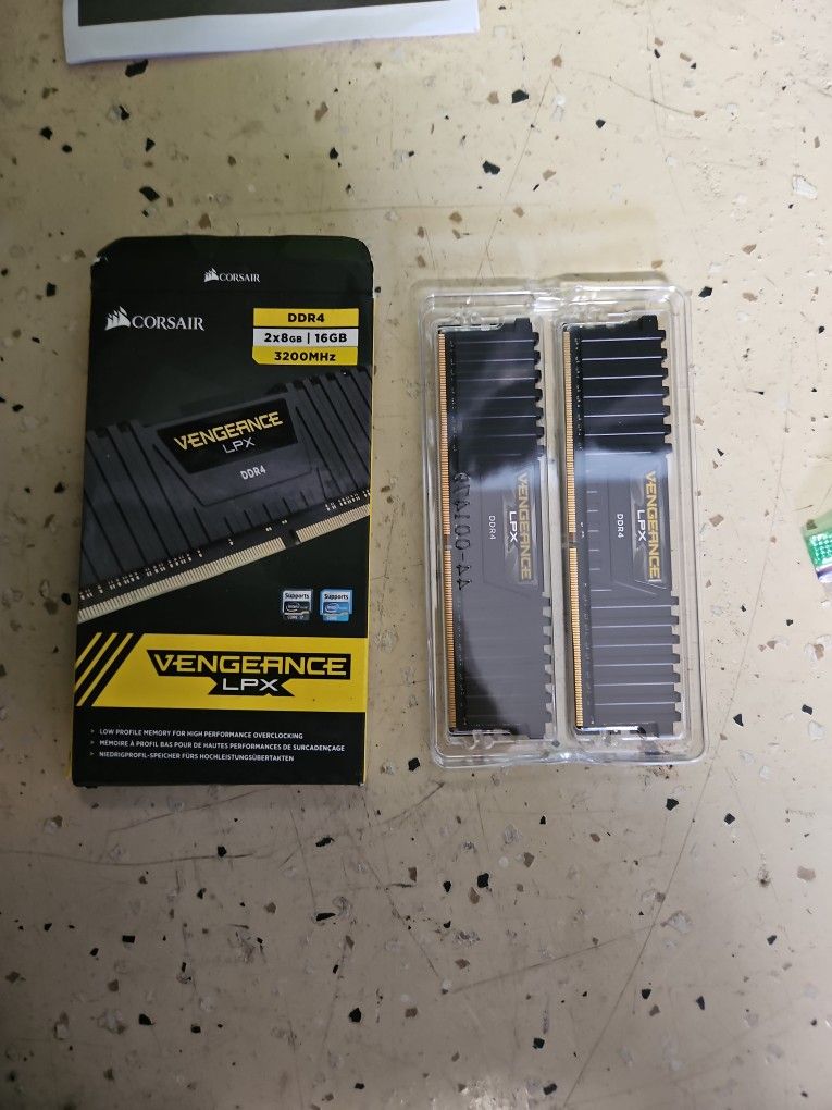 3x8gb 24gb Kit ddr4 Desktop 3200mhz