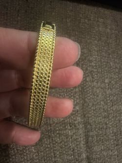 Lia Sophia Gold Tone Paperclip Link Bracelet Signed Adjustable Statement Jewelry