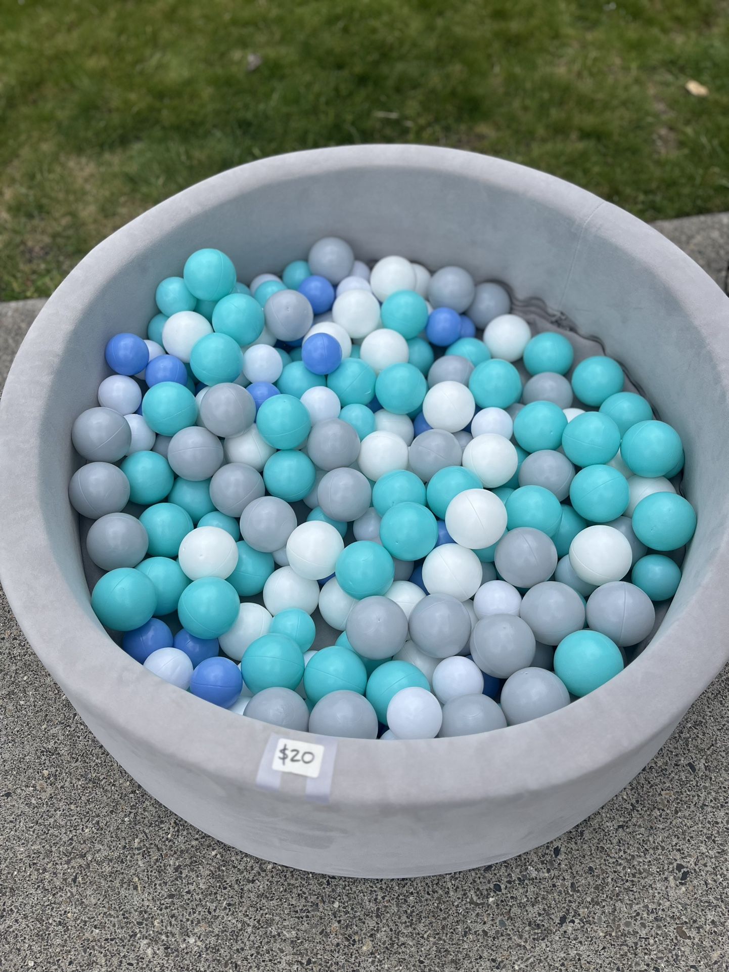 Foam Ball pit With 200+ Balls -$20