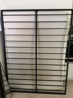 Queen Metal Bed Platform / Bunkie Board