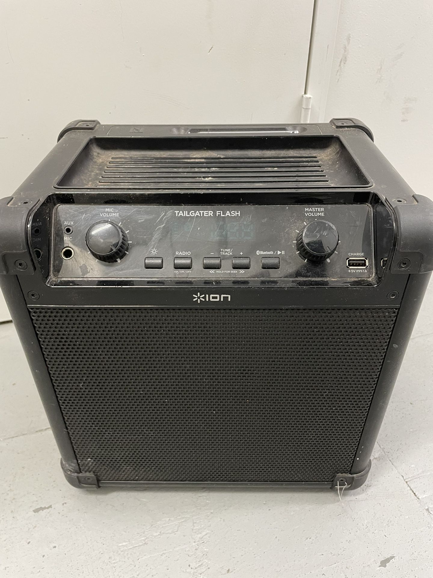 Tailgate Flasher Karaoke Or Speaker