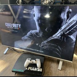 Playstation 3 And 32" Jvc Tv 