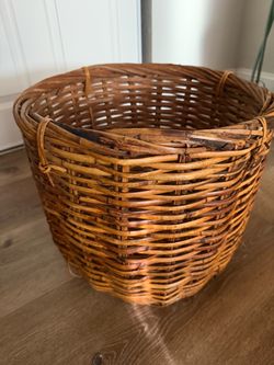 Wicker basket