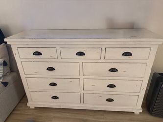 Dresser set - 4 pieces - Distressed White, featuring a rustic, weathered finish and dark metal bin-pull handles.