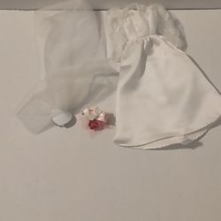 Vintage Lot of Barbie Weddings Clothing Dress Veil Bouquet