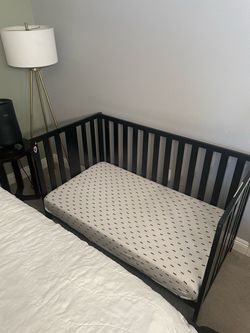Black Crib & Mattress