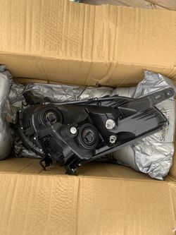 nissan Altima 2DR Coupe 2010 Projector Headlights rights...100..OBO