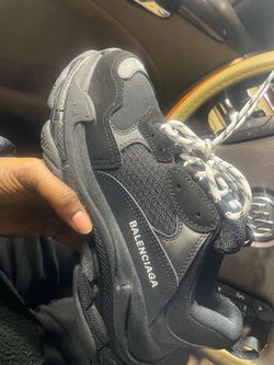 Balenciaga soul size 9 or 42