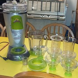 Margaritaville Frozen Concoction Drink Maker Ice Shaver Key West Machine Blender 