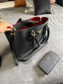 Black leather purse