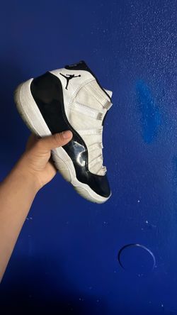 Jordan 11 Concords Size 8