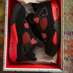 Air Jordan 4 Red Thunder 