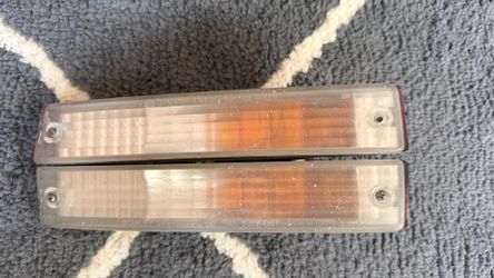 90-91 Honda Civic Hatchback front bumper turn signal