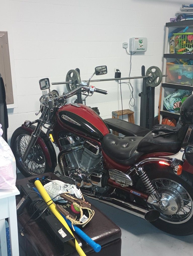 Suzuki Intruder 1400