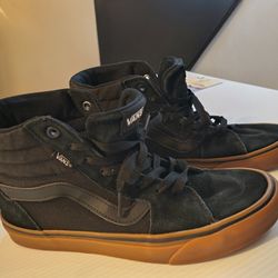 Men's size 8.5 Vans Fillmore Hi in Black Gum 