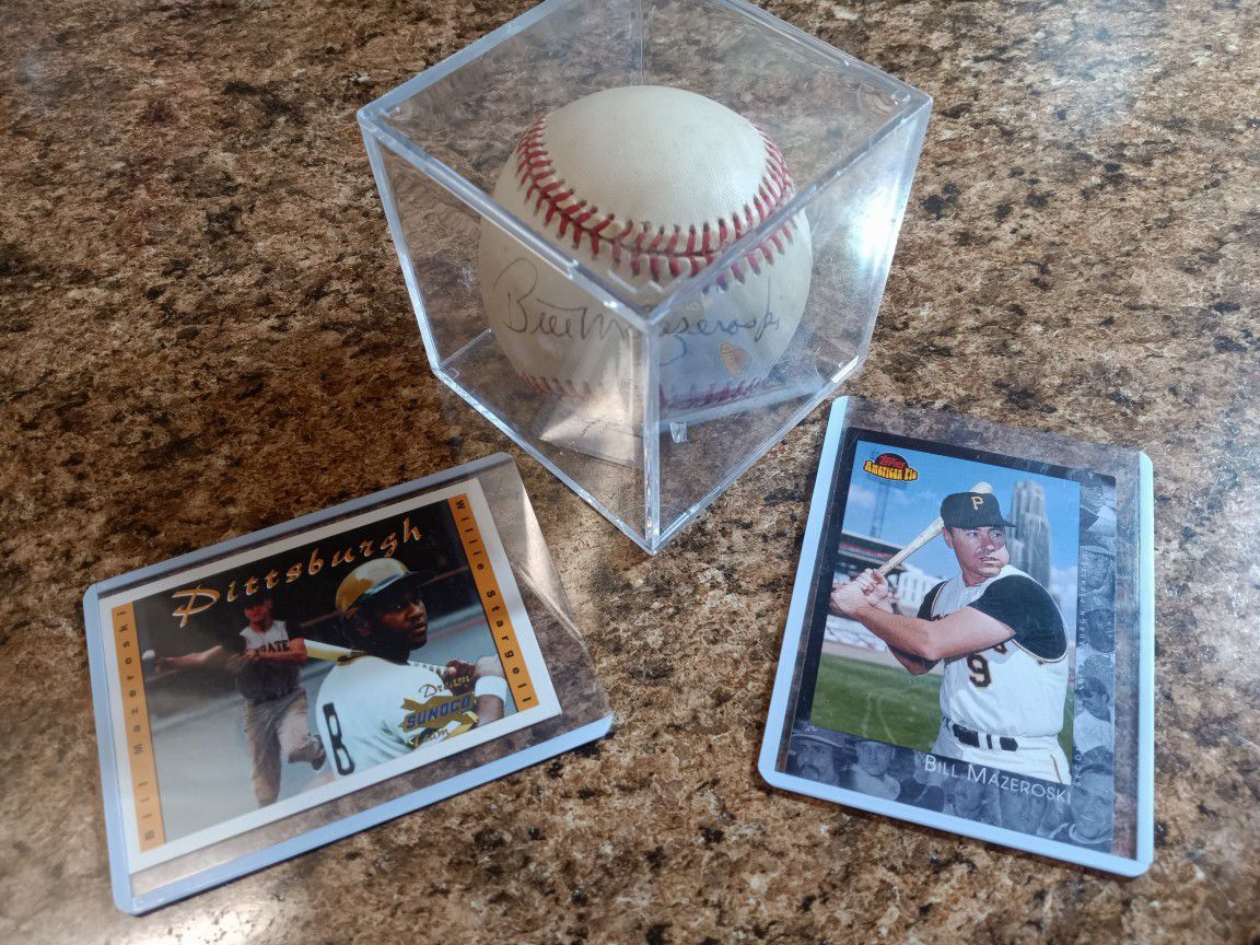 Bill Mazeroski Autographed Signed Baseball And Cards.