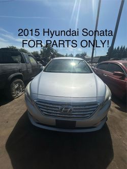 2015 Hyundai Sonata FOR PARTS ONLY!