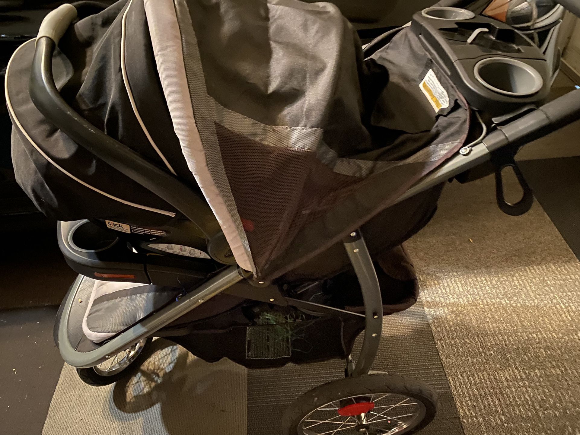 Graco Jogger Stroller + Infant Carseat + Carseat Base
