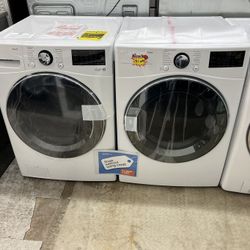 WHITE LG THINQ WASHER WITH DRYER SET