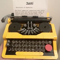 Typewriter Model Toy 