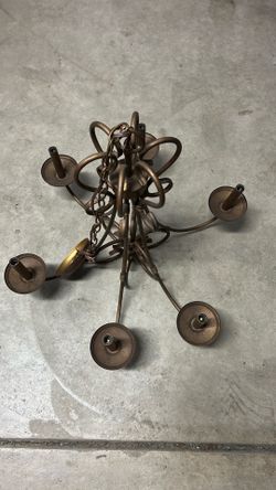 vintage-style  6-arm chandelier bronze