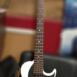 Luna 4 String Bass Guitar