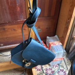 Dark Blue Cross Body 25 Dollars Dooney And Bourke Leather Purse 