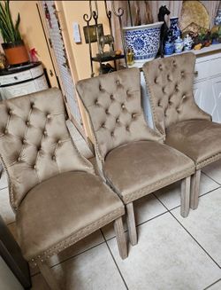 This is new 6pcs chairs $ 250