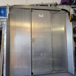 Solid Aluminum Partition Wall With Middle Door For Ram Promaster 