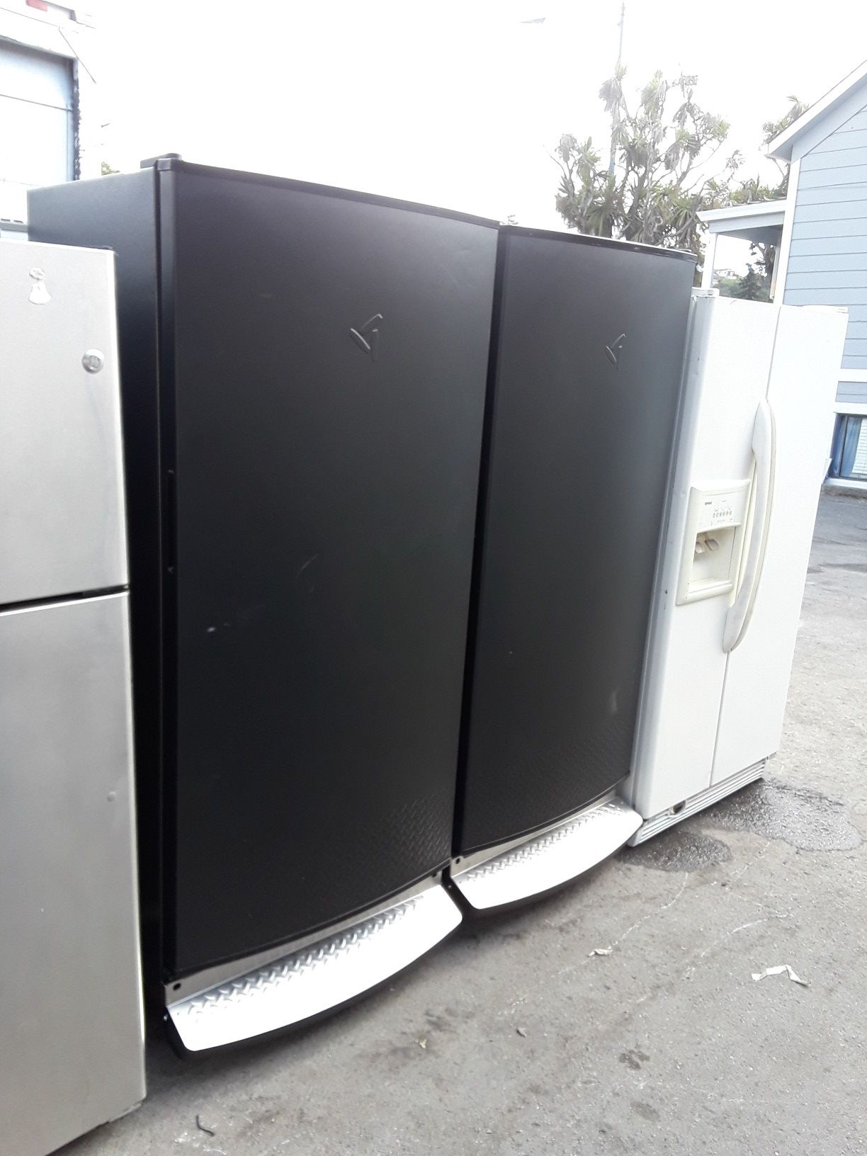 Gladiator refrigerator and deep freezer Brand New